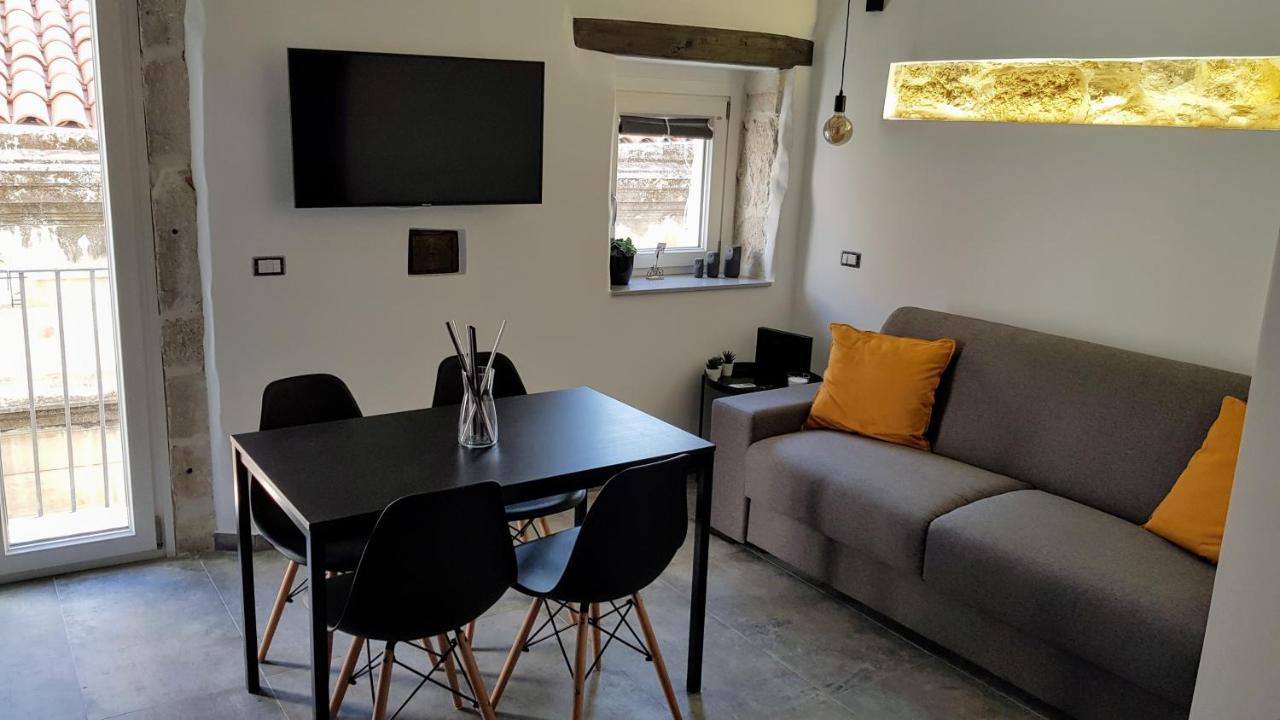 Cavour 45 - Ortigia Apartments Syracuse ภายนอก รูปภาพ